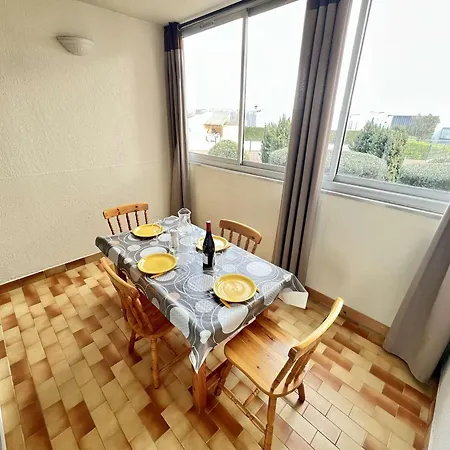 Avec Parking Et Piscine, Pres - Fr-1-702-76 Apartamento Agde